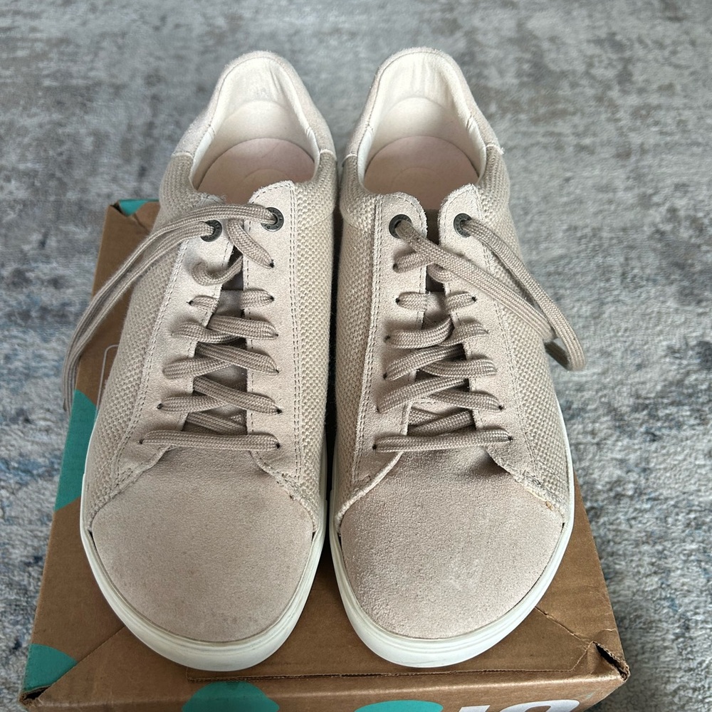 Birkenstock Bend Low Tan Fashion Sneaker EUR 41 Medium (D, M).